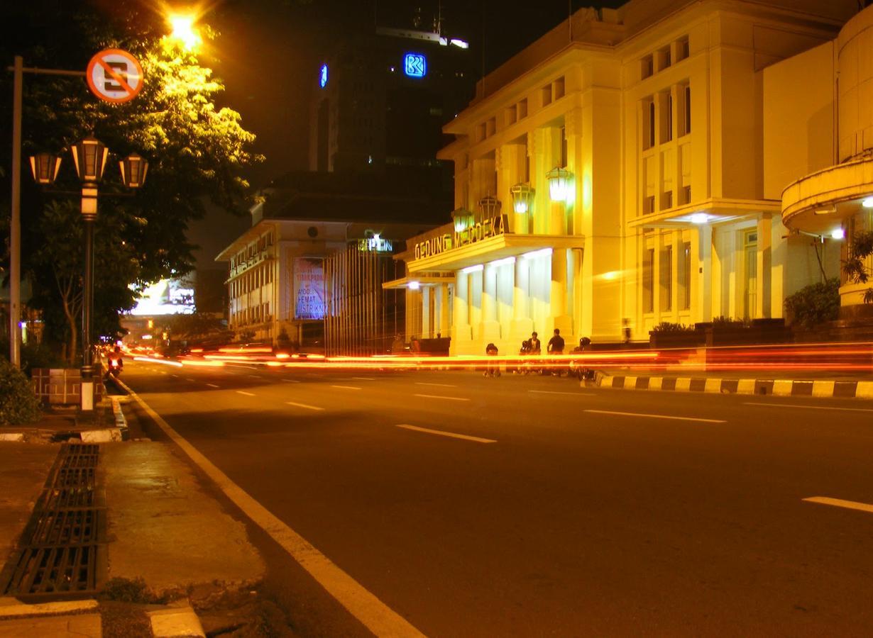 Pasar Baru Square Hotel Бандунг Экстерьер фото